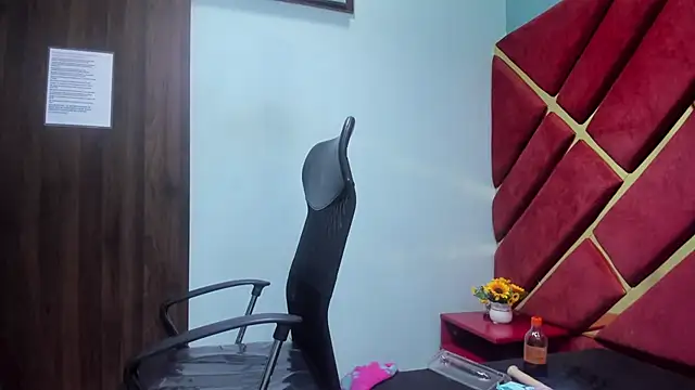 MiaRouss69 online show from February 2026 05:10:02 AM