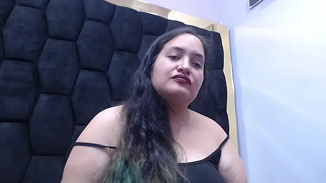 MiaRouss69 online show from February 2026 03:43:02 PM