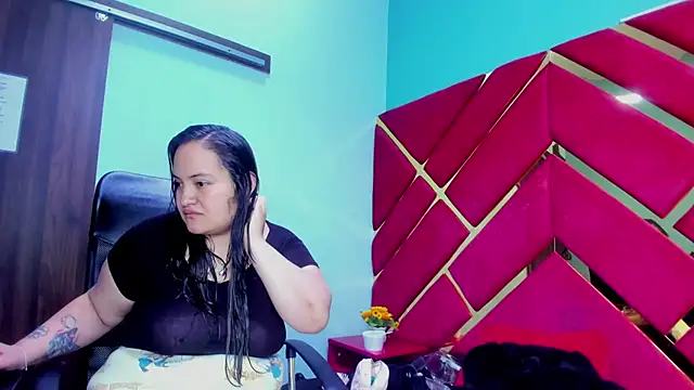 MiaRouss69 online show from March 2026 03:23:01 AM