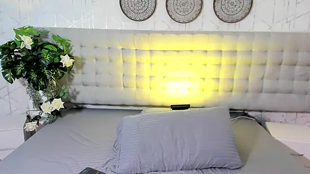 AlexiiaBrown online show from April 2026 09:56:01 PM