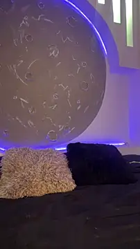 Apolo lux1 online show from April 2026 08:50:01 PM