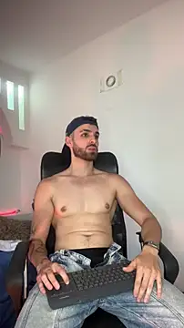 Apolo lux1 online show from March 2026 08:00:02 PM