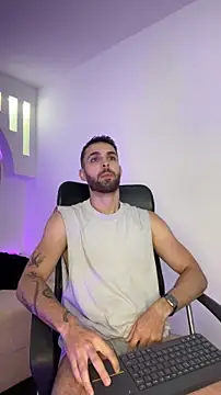 Snapshot of Apolo_lux1 chatting on February 2026 10:21:01 PM Apolo lux1 online show from February 2026 10:21:01 PM