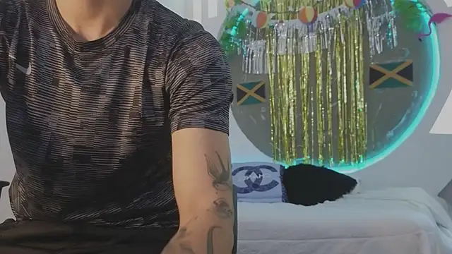 Apolo lux1 online show from April 2026 08:42:02 PM