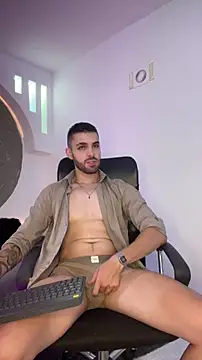 Snapshot of Apolo_lux1 chatting on May 2026 07:58:02 PM Apolo lux1 online show from May 2026 07:58:02 PM