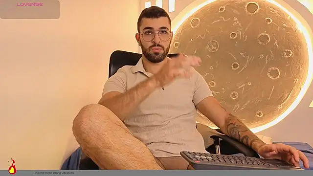 Snapshot of Apolo_lux1 chatting on June 2026 07:58:02 PM Apolo lux1 online show from June 2026 07:58:02 PM