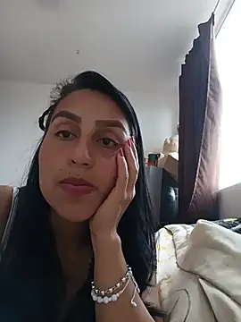 LunaRouuse  online show from May 2026 03:54:02 PM