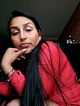 LunaRouuse  online show from February 2026 10:21:02 PM