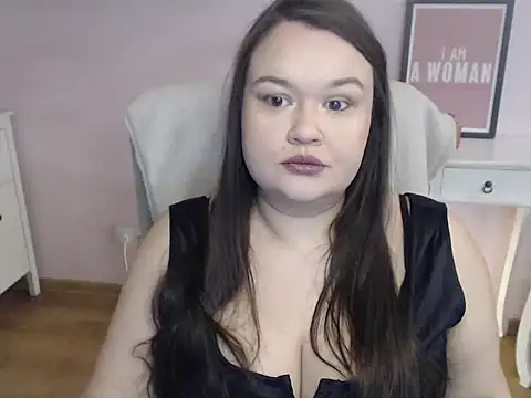 Snapshot of HollyDanceSoul chatting on February 2026 05:24:01 AM HollyDanceSoul online show from February 2026 05:24:01 AM