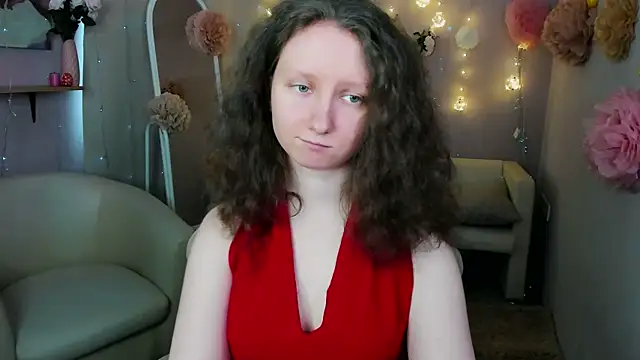 Snapshot of SunshineBlaze chatting on May 2026 01:25:01 PM SunshineBlaze online show from May 2026 01:25:01 PM