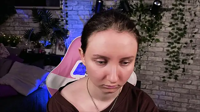 SunshineBlaze online show from February 2026 01:33:02 PM