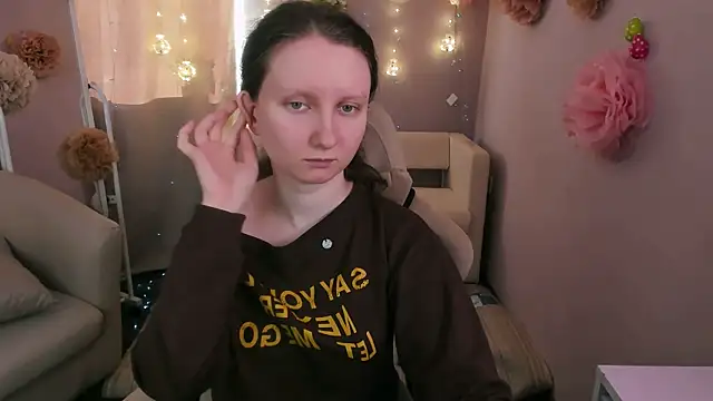 SunshineBlaze online show from April 2026 05:42:02 AM