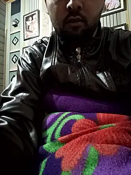 Pulkeet1433 online show from January 2026 09:19:01 PM