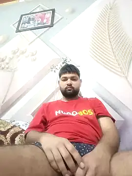 Pulkeet1433 online show from February 2026 10:21:01 PM