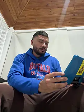 FrancoRossi  online show from February 2026 11:36:02 PM