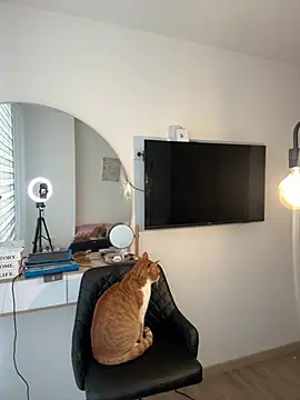 FrancoRossi  online show from April 2026 01:35:01 PM