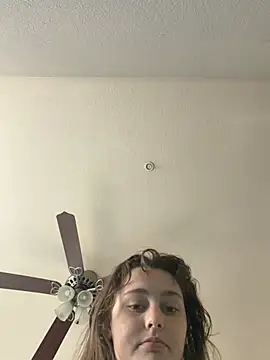 julia4thewin online show from May 2026 09:01:02 PM
