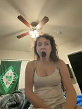 julia4thewin online show from June 2026 01:18:01 AM