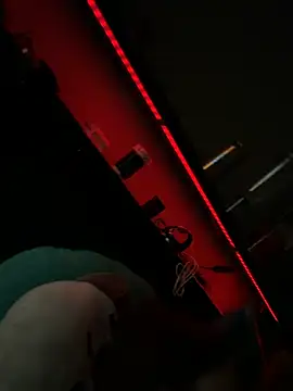 julia4thewin online show from April 2026 01:51:02 AM