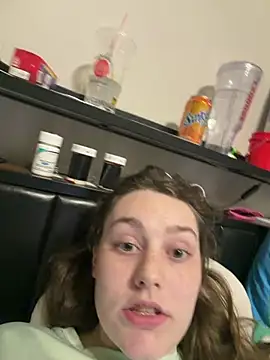 julia4thewin online show from April 2026 01:45:01 AM