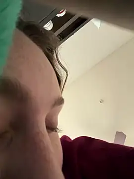 julia4thewin online show from March 2026 10:32:01 PM