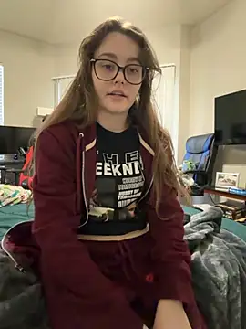 Snapshot of julia4thewin chatting on February 2026 11:12:01 PM julia4thewin online show from February 2026 11:12:01 PM