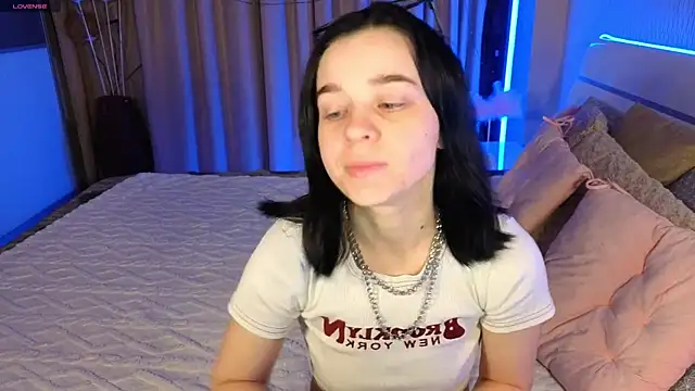 Snapshot of ShyyMariaa chatting on January 2026 10:57:02 PM ShyyMariaa online show from January 2026 10:57:02 PM