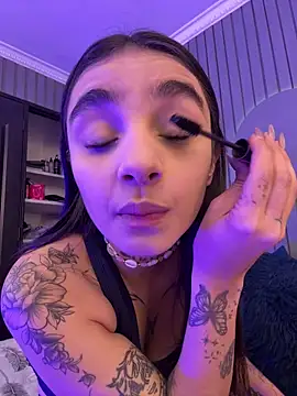 Snapshot of Abriil_cutee chatting on June 2026 04:56:02 PM Abriil cutee online show from June 2026 04:56:02 PM