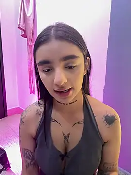 Snapshot of Abriil_cutee chatting on June 2026 02:17:02 PM Abriil cutee online show from June 2026 02:17:02 PM