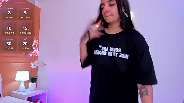 Abriil cutee online show from July 2026 04:09:02 PM