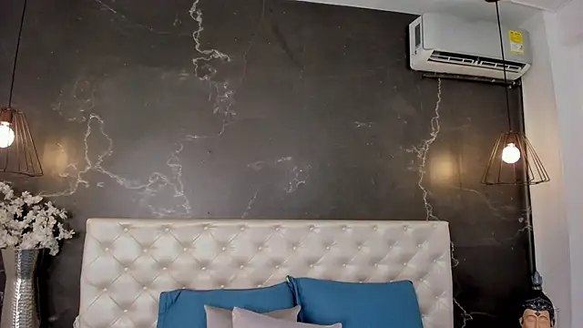 Abriil cutee online show from February 2026 02:53:01 AM