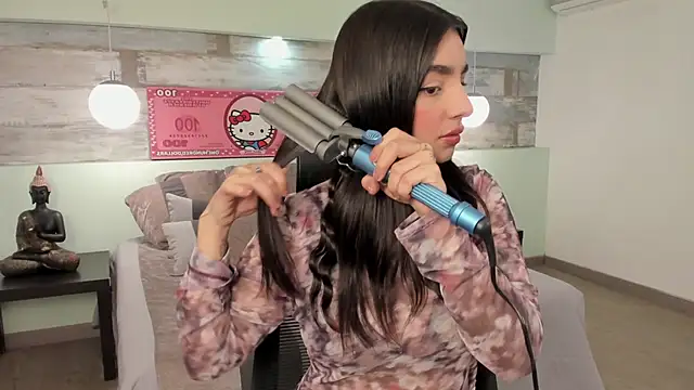 Abriil cutee online show from April 2026 01:50:01 PM