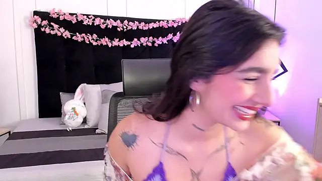 Abriil cutee online show from April 2026 01:23:02 PM