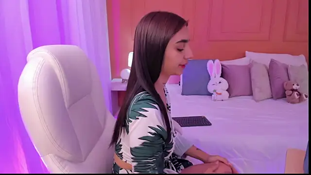 Abriil cutee online show from July 2026 02:40:02 PM