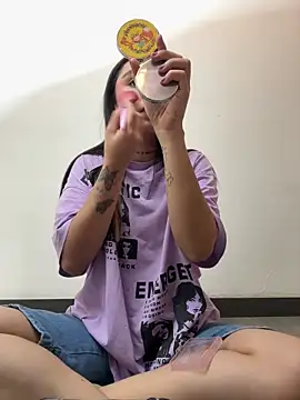 Abriil cutee online show from April 2026 02:21:02 PM