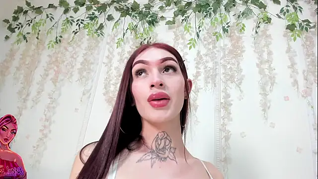lizz lunna online show from July 2026 09:25:01 PM