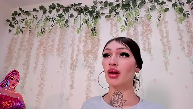 lizz lunna online show from May 2026 11:30:02 PM