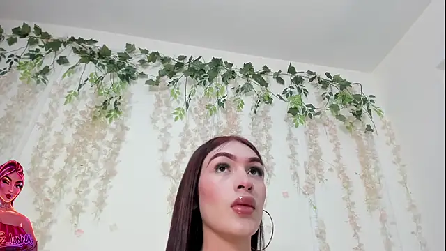lizz lunna online show from July 2026 07:36:01 PM