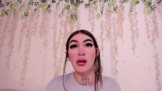 lizz lunna online show from March 2026 10:19:01 PM