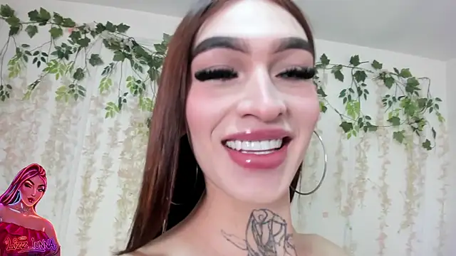 lizz lunna online show from May 2026 09:43:02 PM