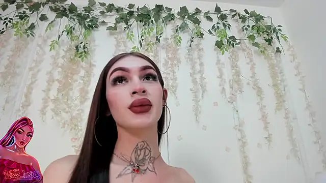 lizz lunna online show from June 2026 09:09:01 PM