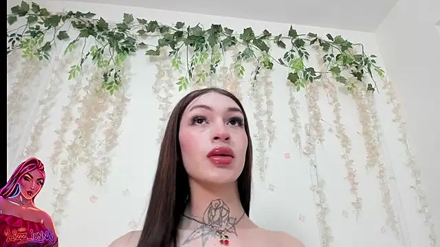 lizz lunna online show from June 2026 08:06:01 PM