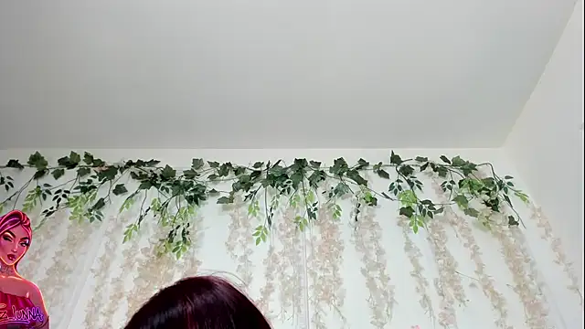 lizz lunna online show from July 2026 09:21:02 PM