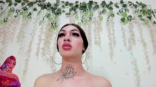 lizz lunna online show from May 2026 10:05:01 PM