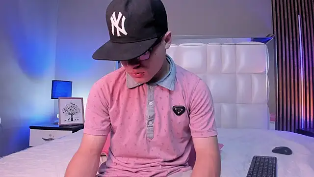 Roger And Ramona online show from February 2026 12:27:02 PM