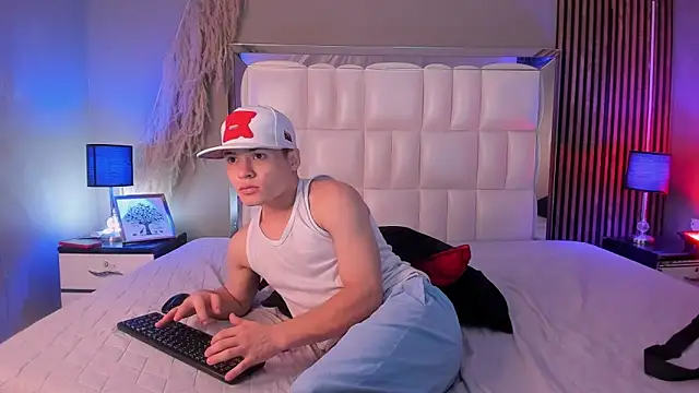 Roger And Ramona online show from March 2026 12:49:01 PM