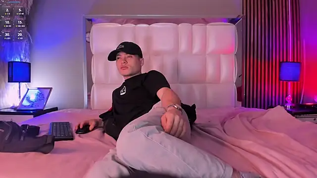 Roger And Ramona online show from March 2026 12:22:02 PM