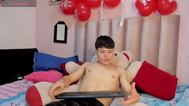 Roger And Ramona online show from February 2026 12:31:02 AM