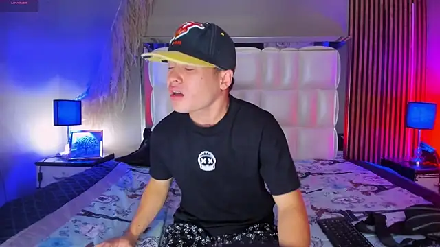 Roger And Ramona online show from March 2026 12:39:01 PM