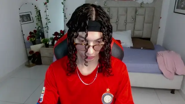Snapshot of Axel_fox77 chatting on May 2026 12:50:02 AM Axel fox77 online show from May 2026 12:50:02 AM